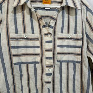 Ruby RD tunic top  5 button down the middle of top stripe